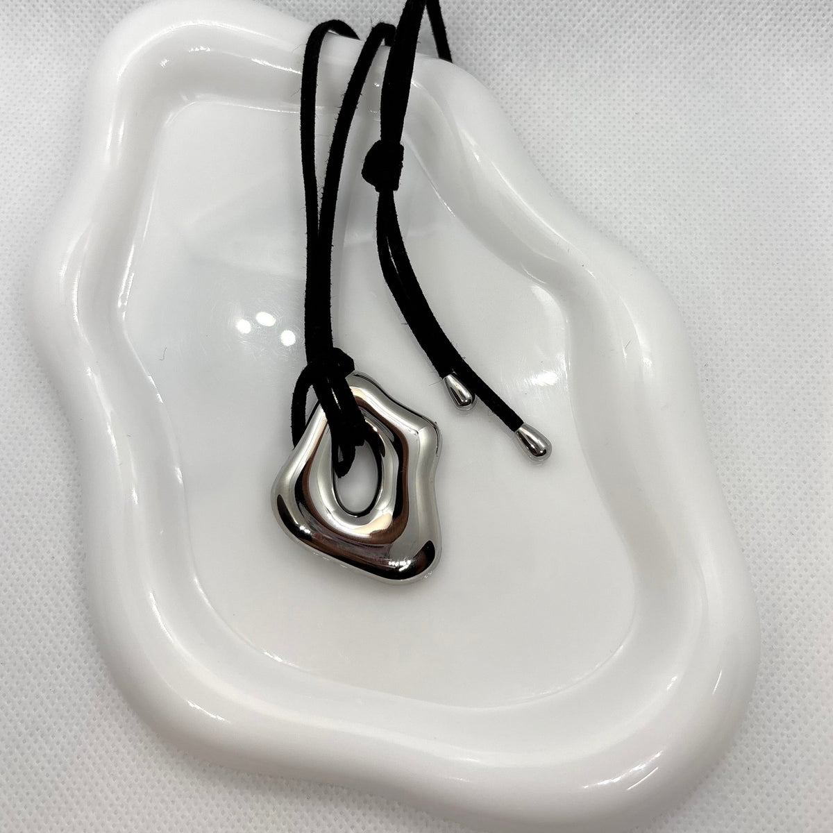 Forma Silver