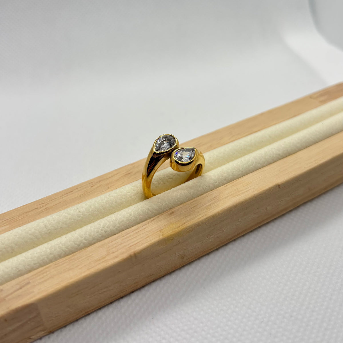 Lumina Ring